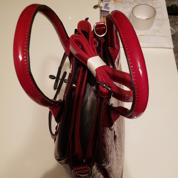 Handbag - Picture 4 of 6